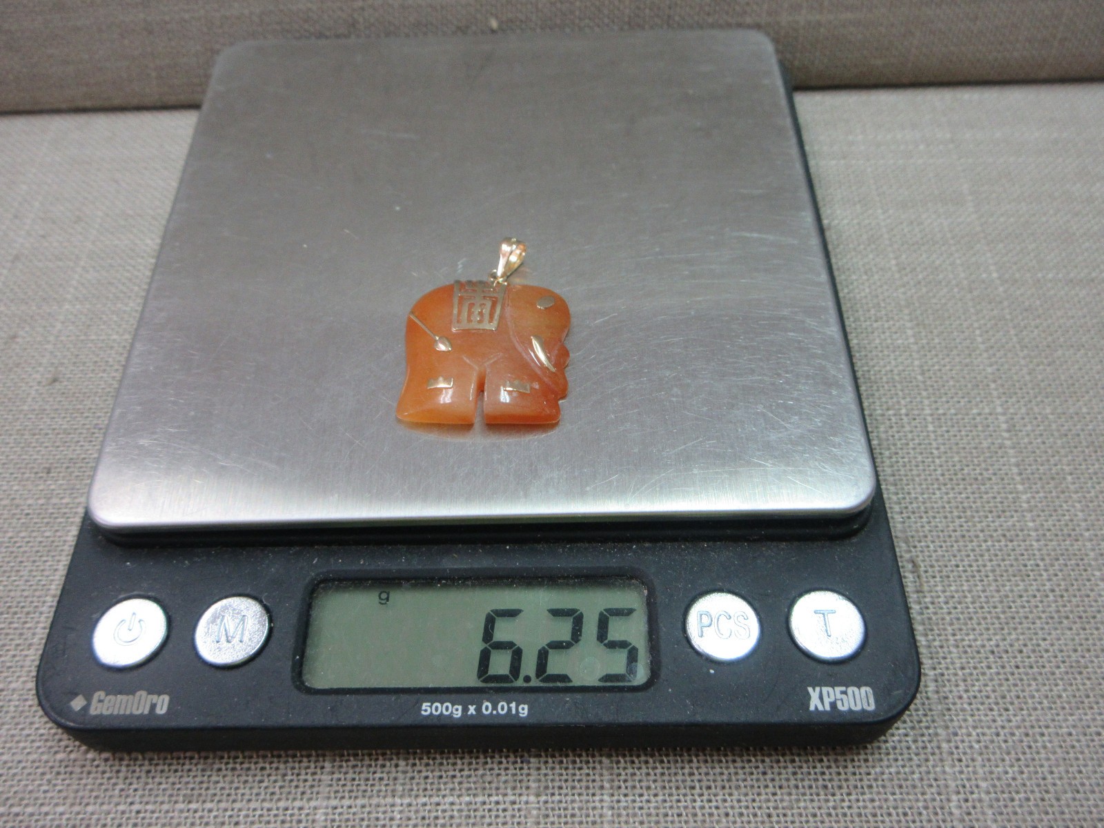 Vtg GSJ 14k Orange Jade Elephant Pendant w/ Longevity Symbol – 6.25 G