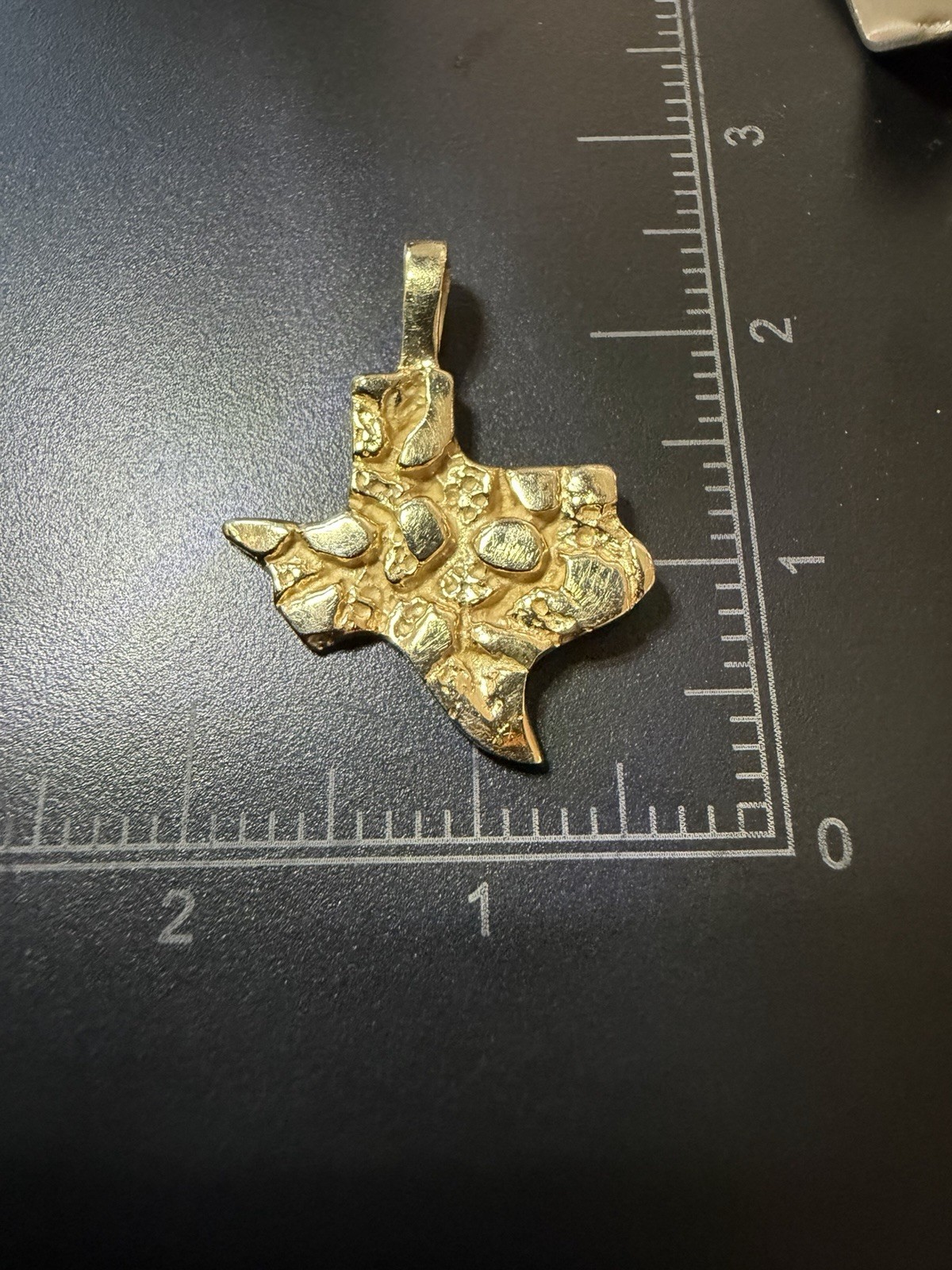 14k Texas Nugget-Style Yellow Gold Pendant(1.37 Grams)