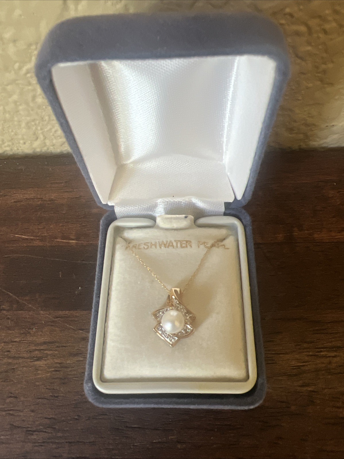 Vintage 10KT Gold Pearl And Diamond Necklace USA 18” Long 2 Grams