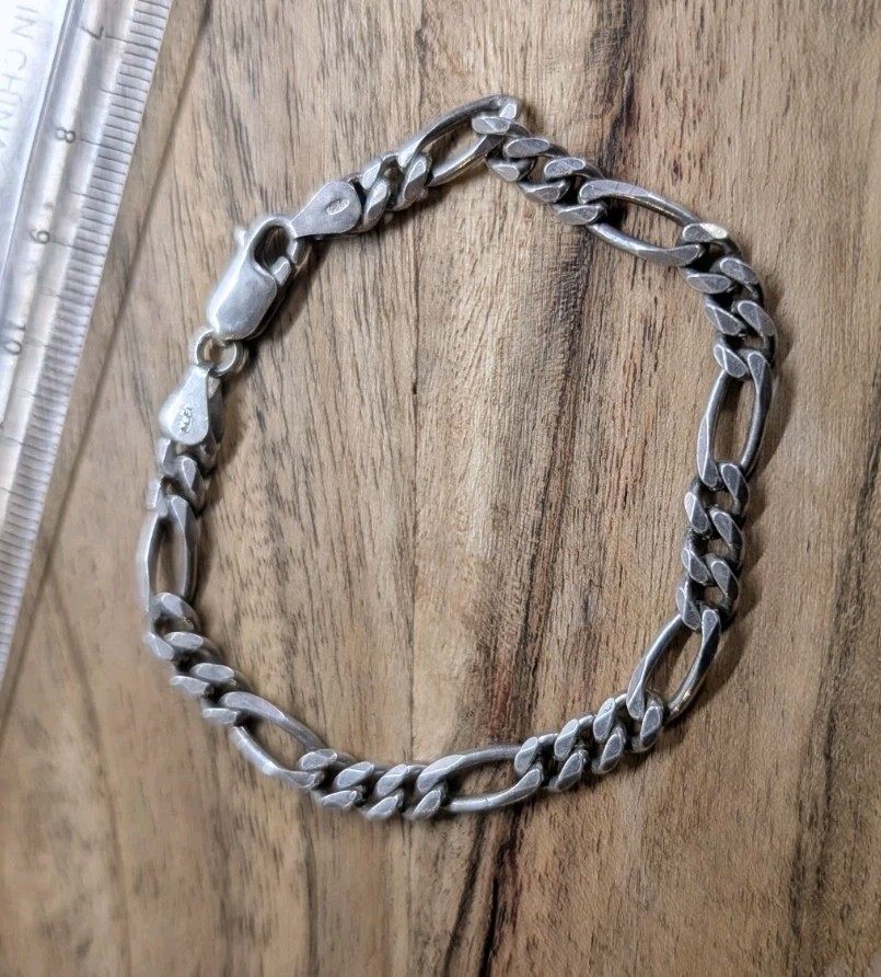 Figaro Chain 6 mm Bracelet Sterling Silver – 7″ 9.7 g