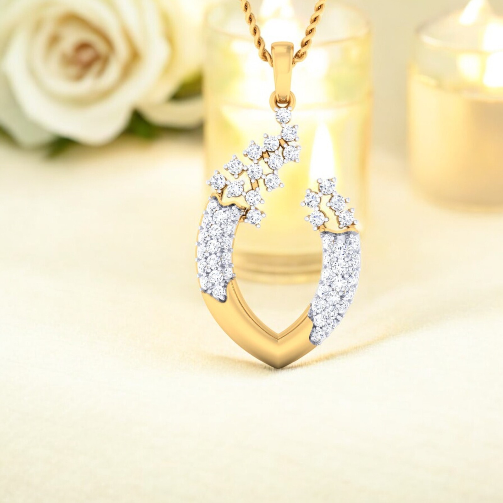 Dazzling 0.66 Cts F/VS1 Round Brilliant Cut Diamonds Necklace in 14K Yellow Gold