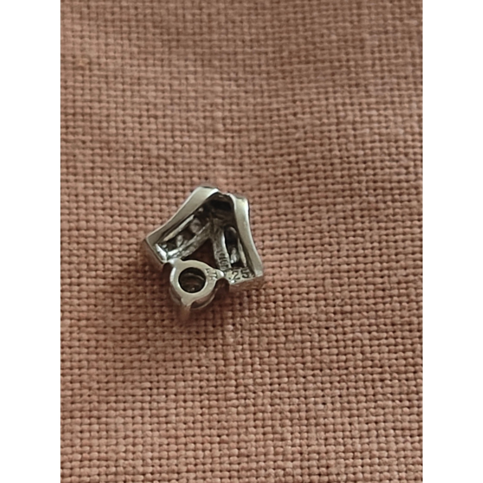 10K White Gold Diamond Chevron Pendant 0.25 CTW Round Brilliant Geometric Charm
