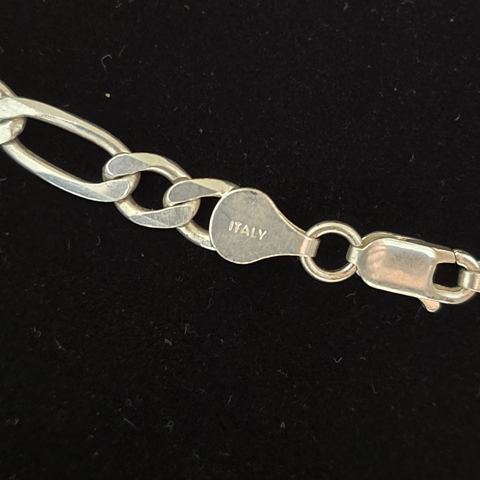 Vintage Italian Made 26 Inch Solid Sterling Silver Figaro Necklace 6mm