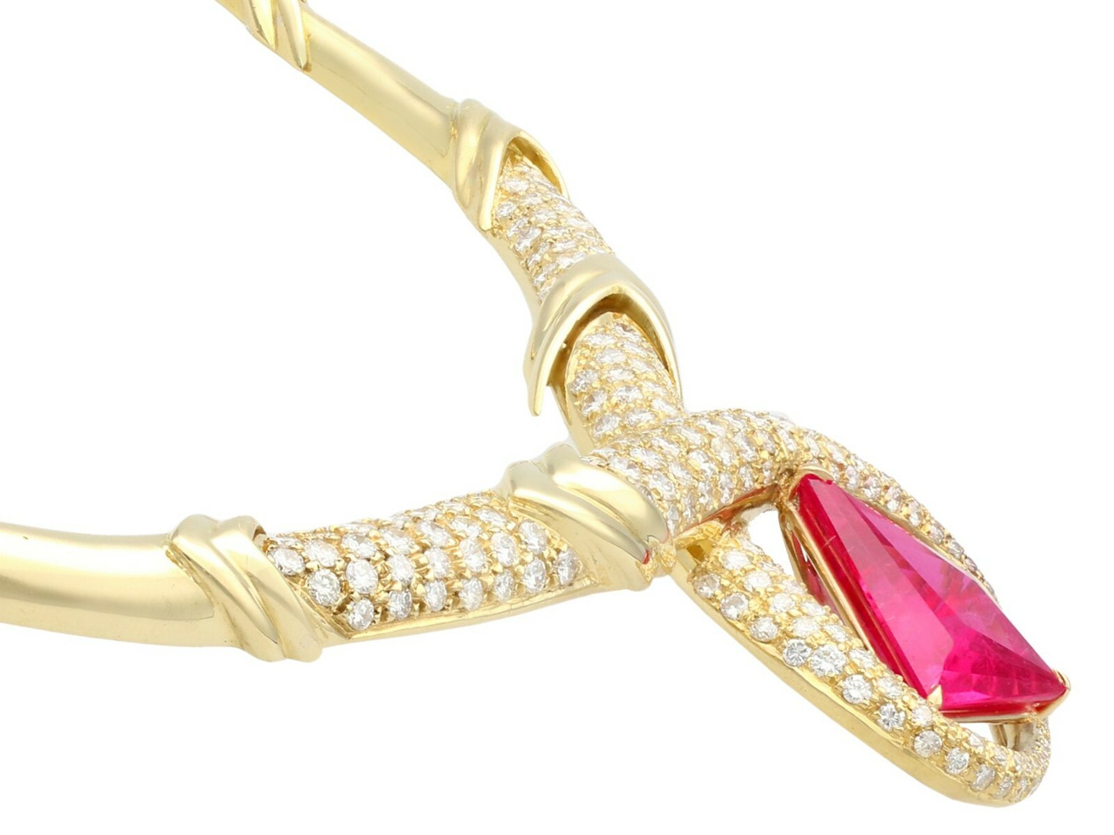 15.65 Ct Pink Tourmaline and 6.90 Ct Diamond 18k Yellow Gold Necklace Vintage