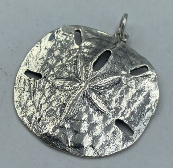 James Avery Sterling Silver Large Sand Dollar Pendant Retired
