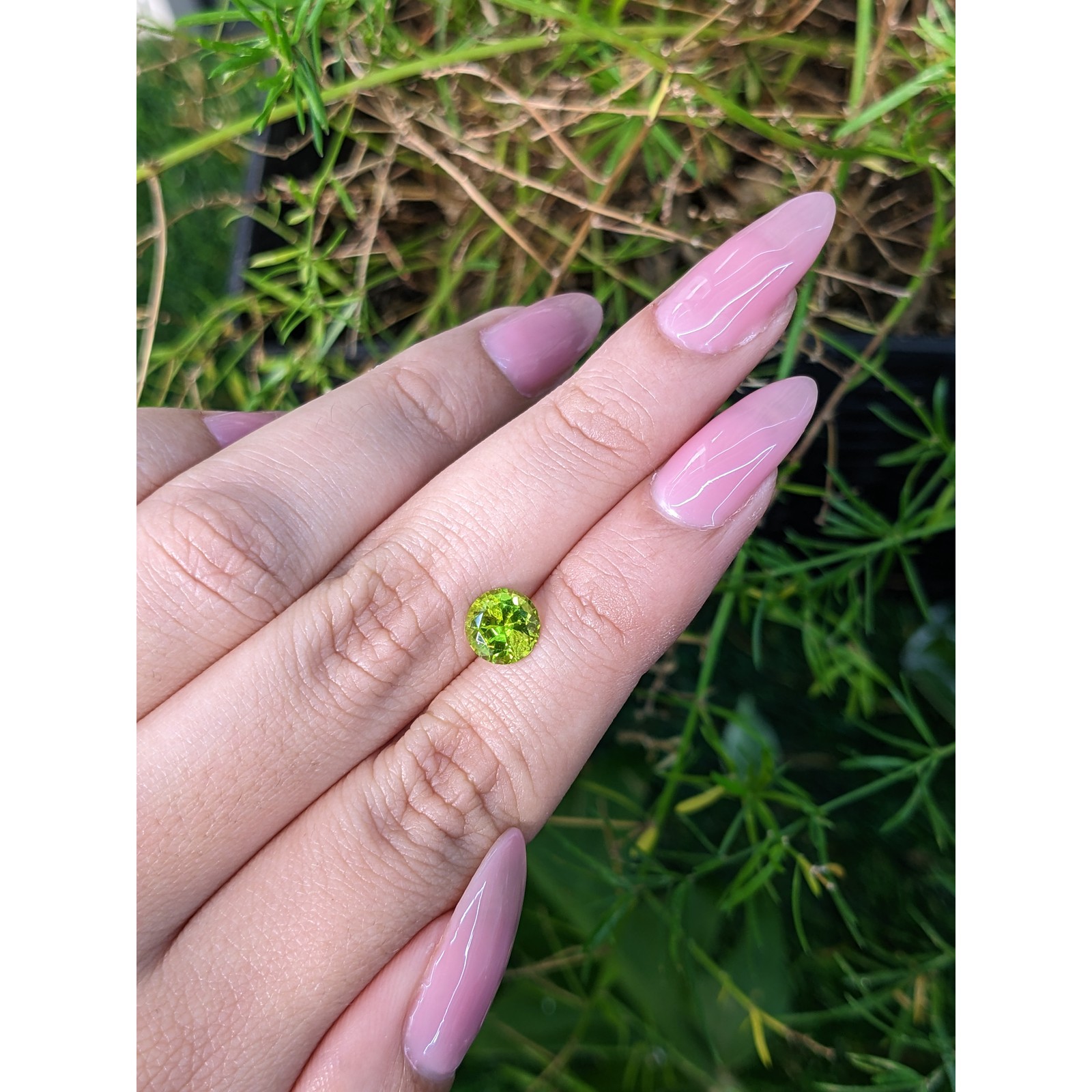 Pakistan Round Green Peridot 18K Yellow & White Necklace 1.31CT
