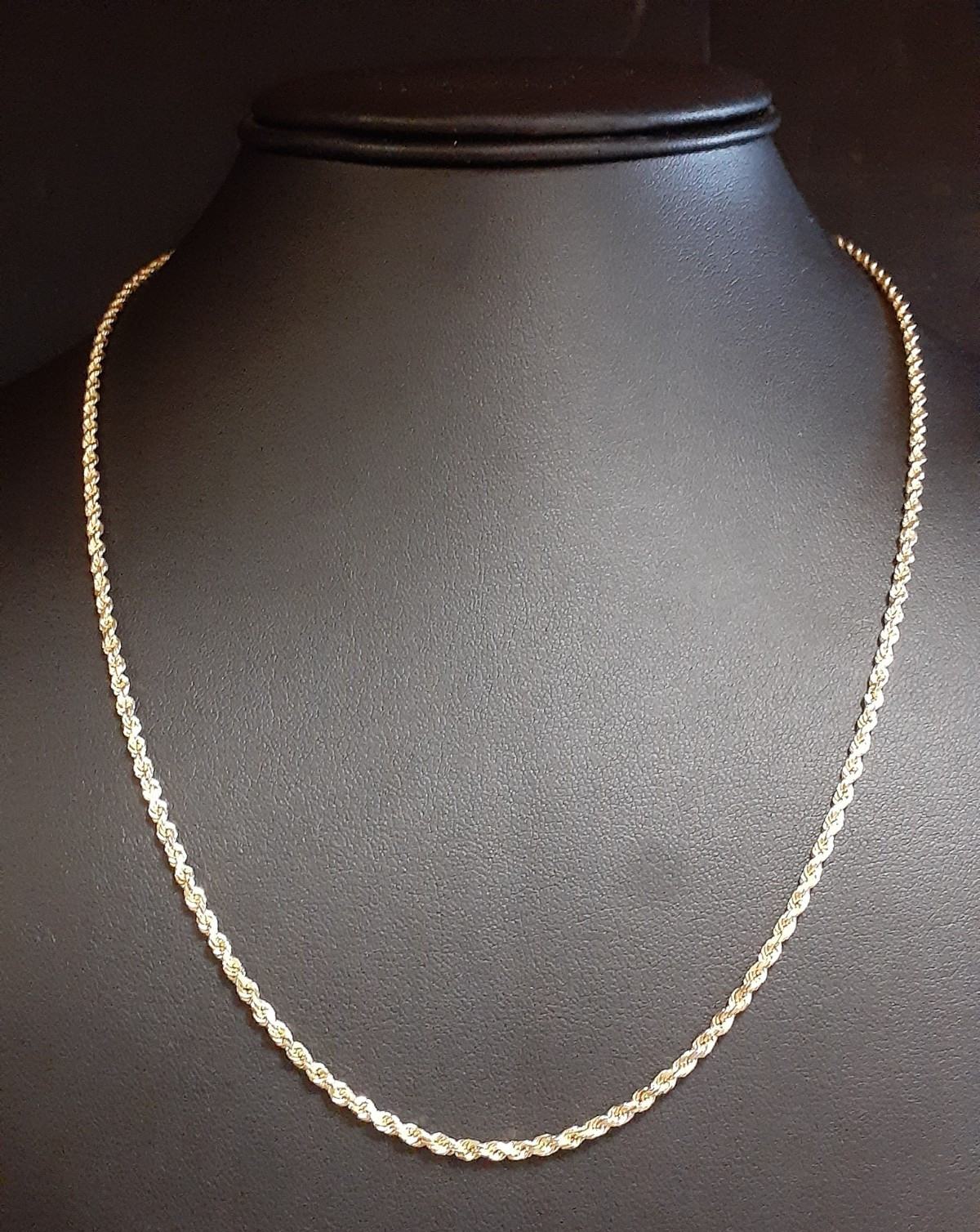(RI4) 14k Yellow Gold Rope Chain / Necklace (13 Grams) Size 30″ (2 MM)