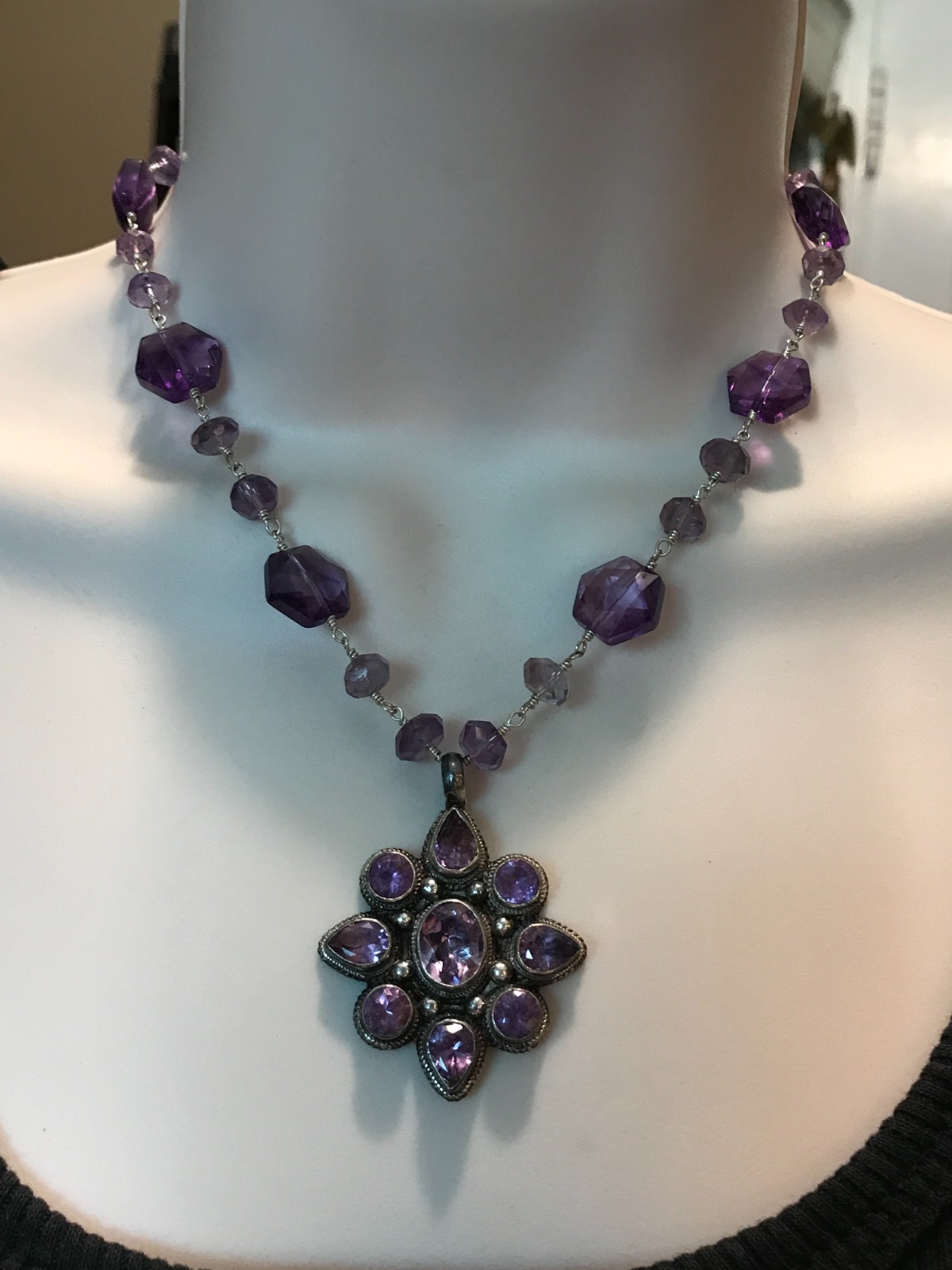 Vintage Faceted Amethyst Flower 16″ Sterling Silver Toggle Necklace Unknown Mark