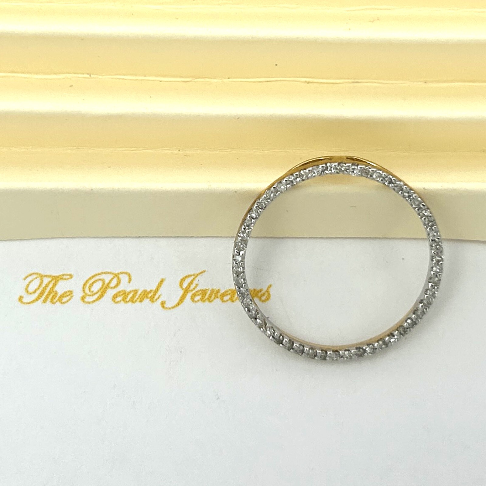 14K Solid Yellow Gold Circle Diamond Pendant Necklace