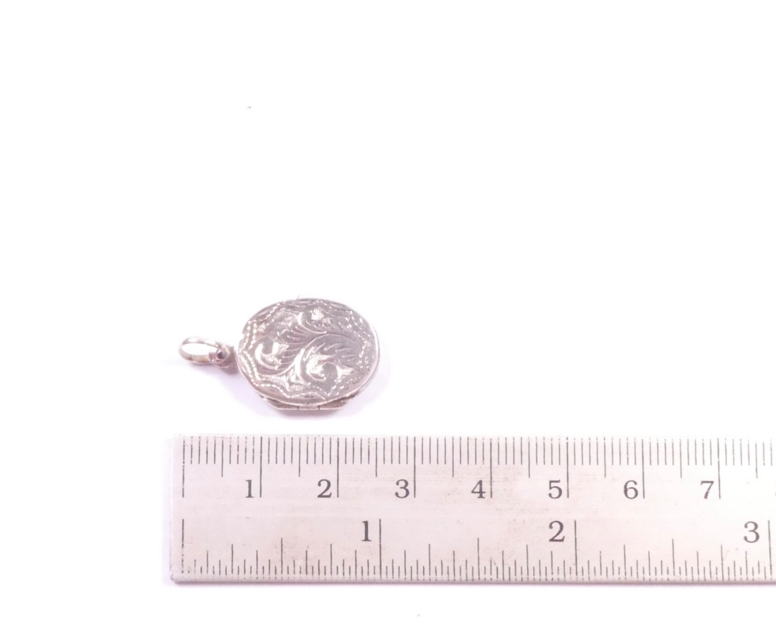 Oval Locket Pendant Chased Flat Design Double Sided 925 Sterling Silver 2.7g