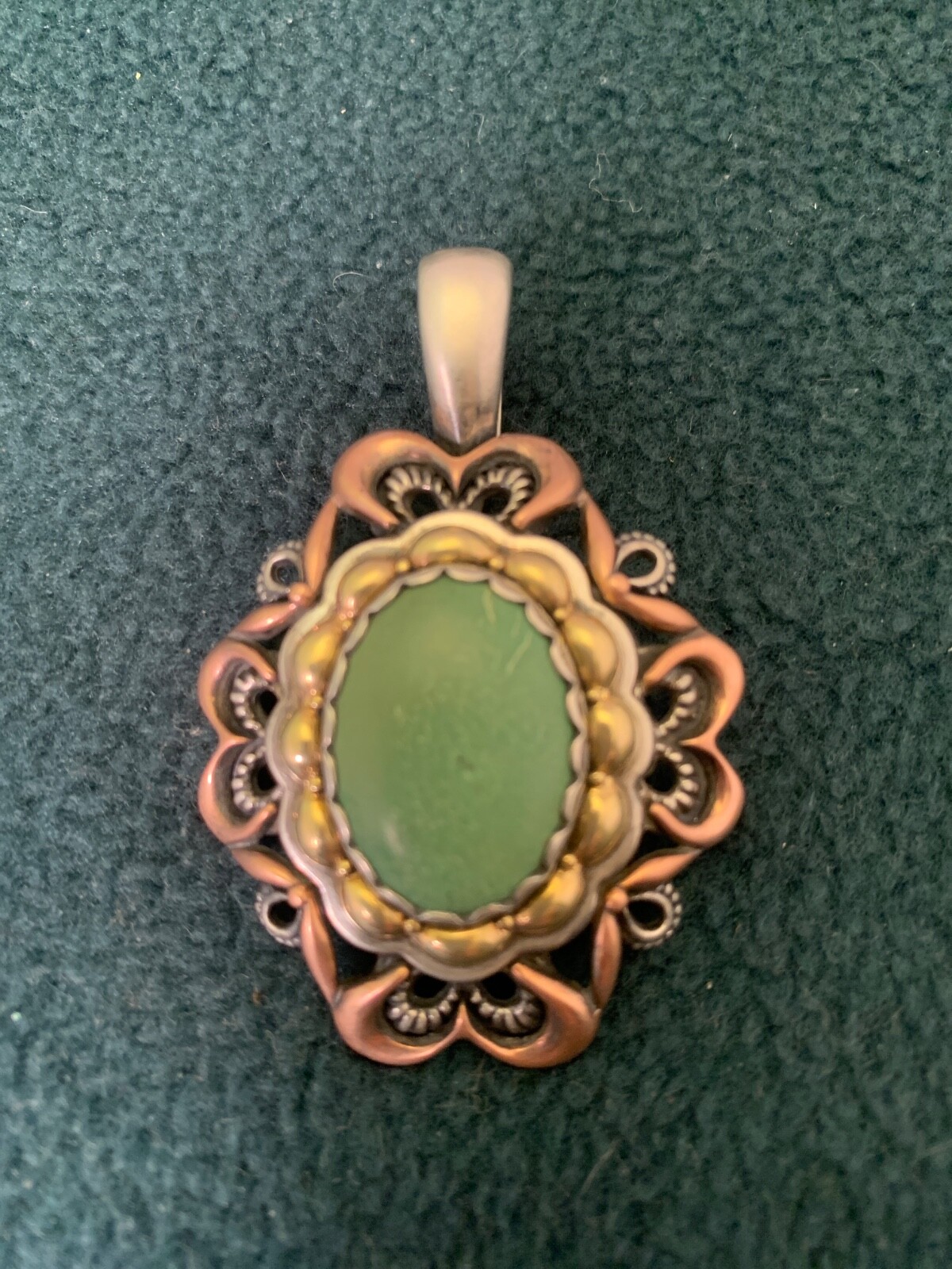 DESIGNER CAROLYN POLLACK STERLING SILVER MIXED METAL GREEN STONE PENDANT