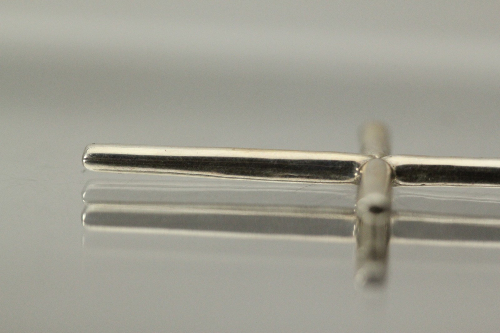 Very Nice 925 Sterling Silver Large Simple Cross Pendant 2.1 Grams (PEN2840)