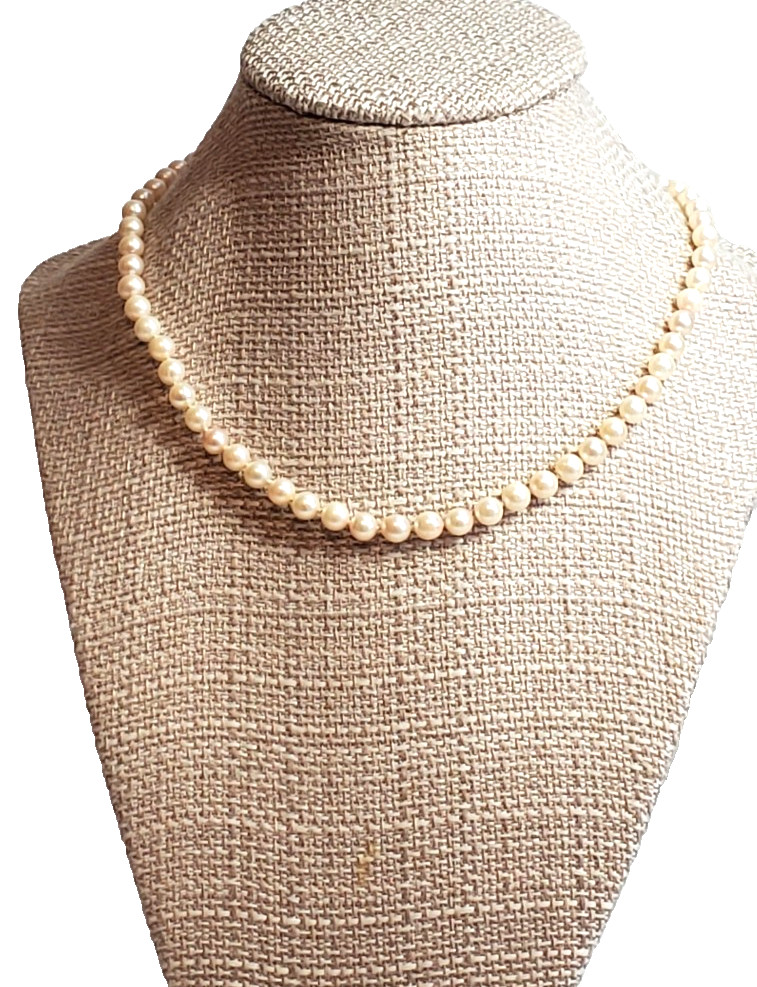 14k Clasp Necklace Single Strand Cream Cultured Pearl Hand Knotted 15 inch 5mm