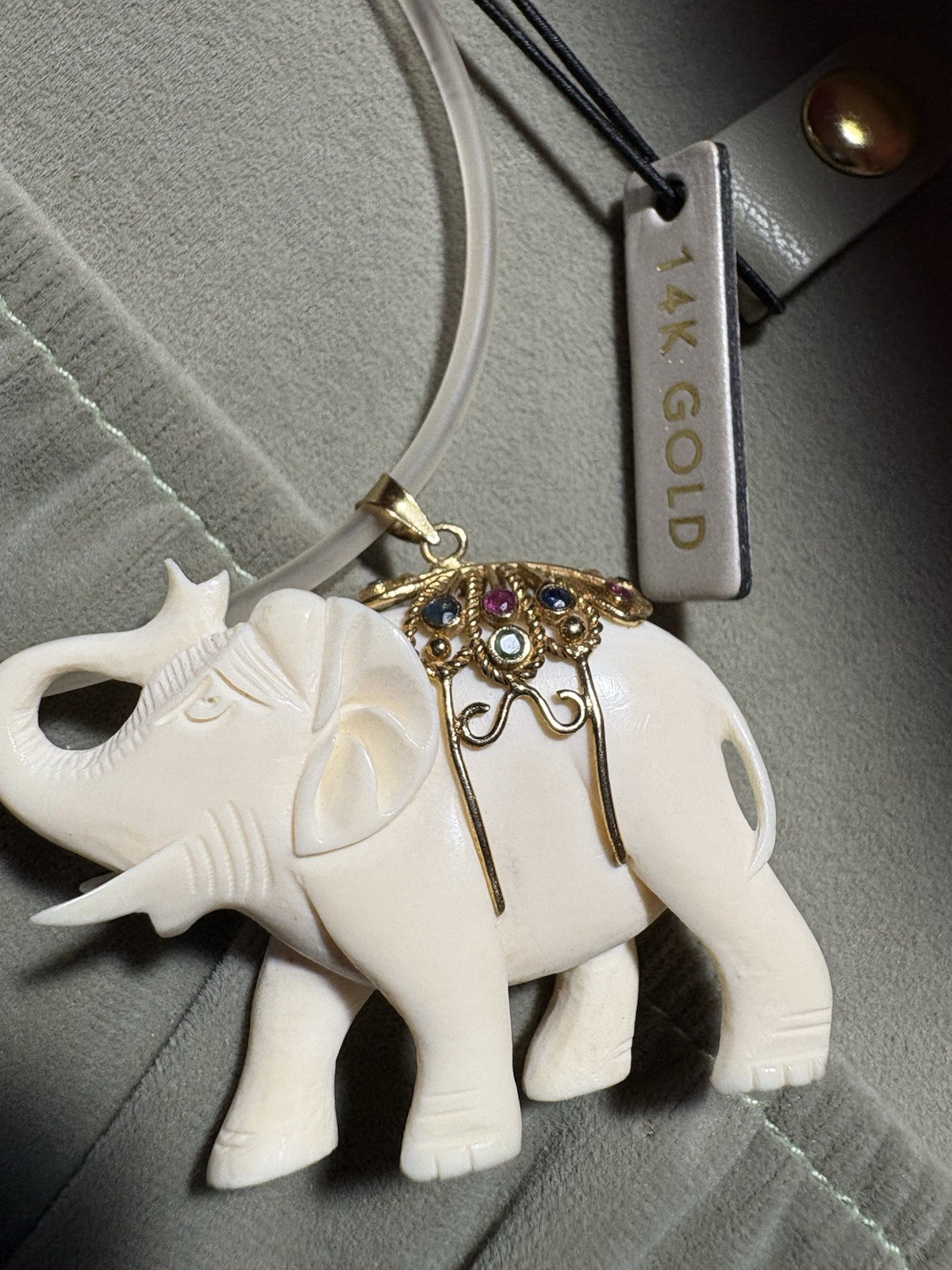 14k Yellow Gold Carved Elephant Multicolor Stone Large Festival 22.7G Cord Lot