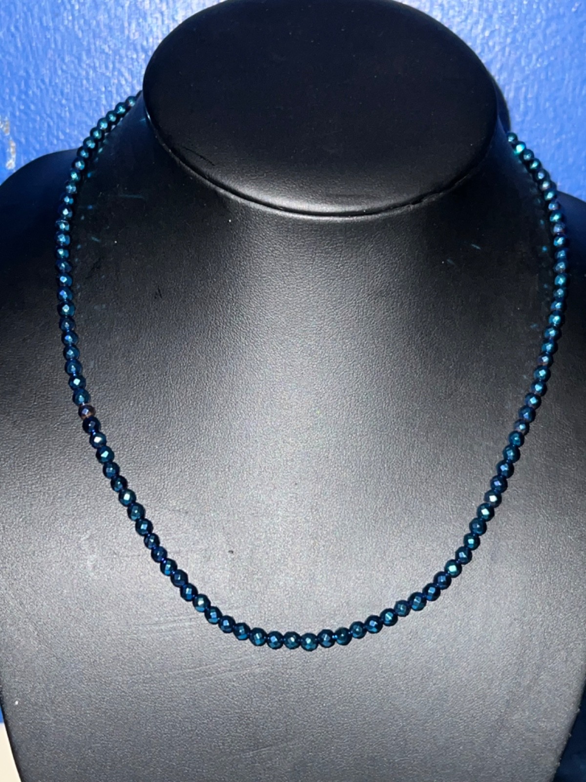 Signed SI 925 INDIA Sterling Silver Small Faceted Navy Blue Spinel Necklace