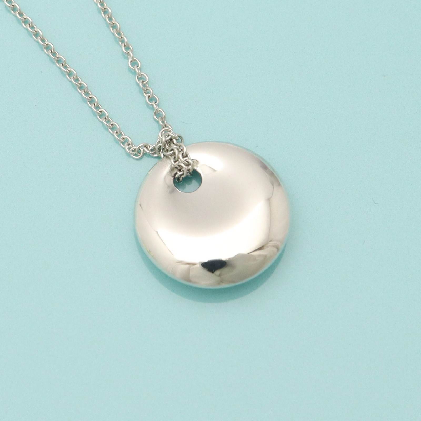 Tiffany & Co. Elsa Peretti Round Circle Disc Pendant Necklace 15.1″ Silver 925