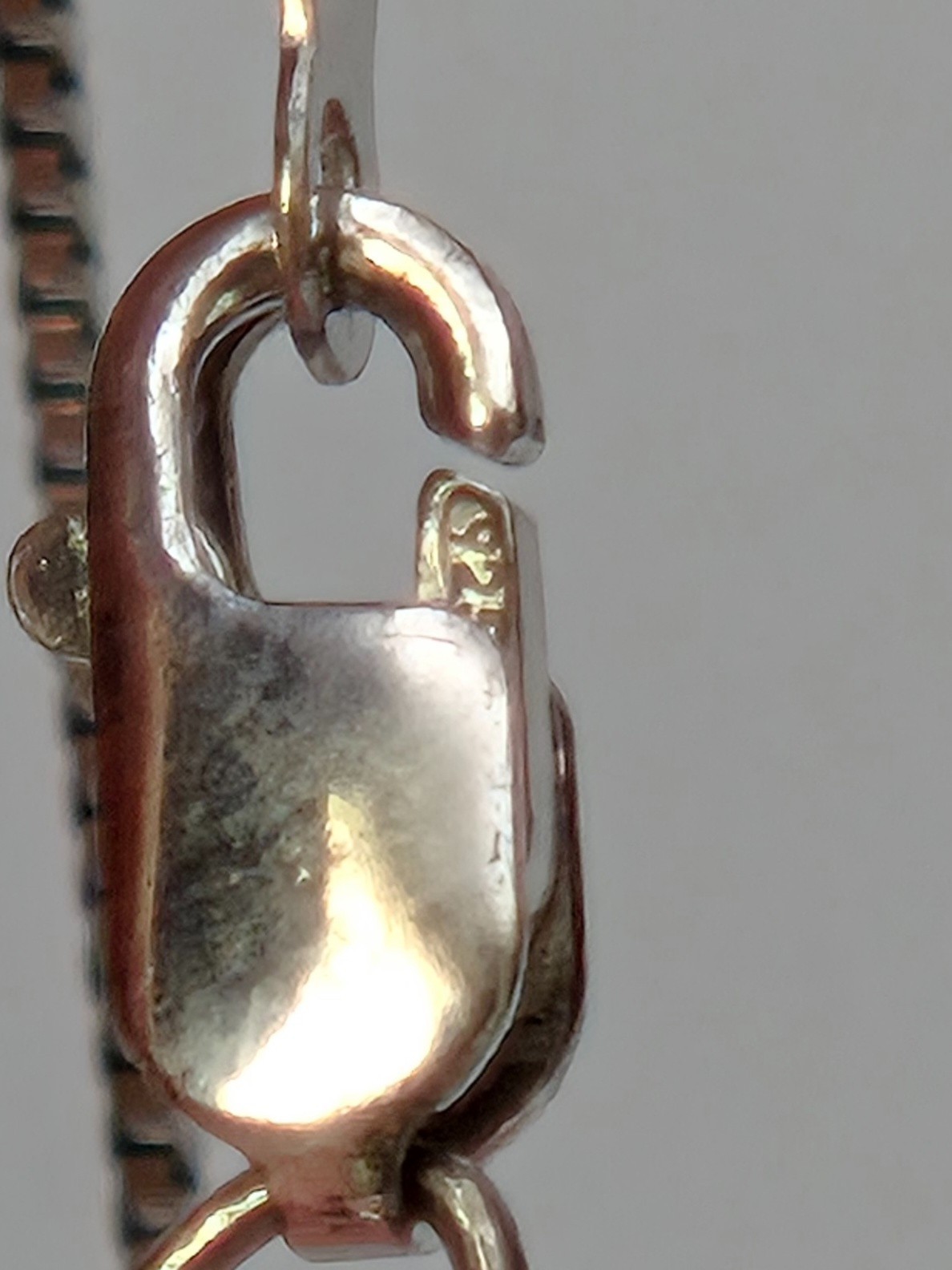 Signed NC in Shield 925. Silver Box Chain Necklace 18″ 1.3 Grams Lobster Clasp