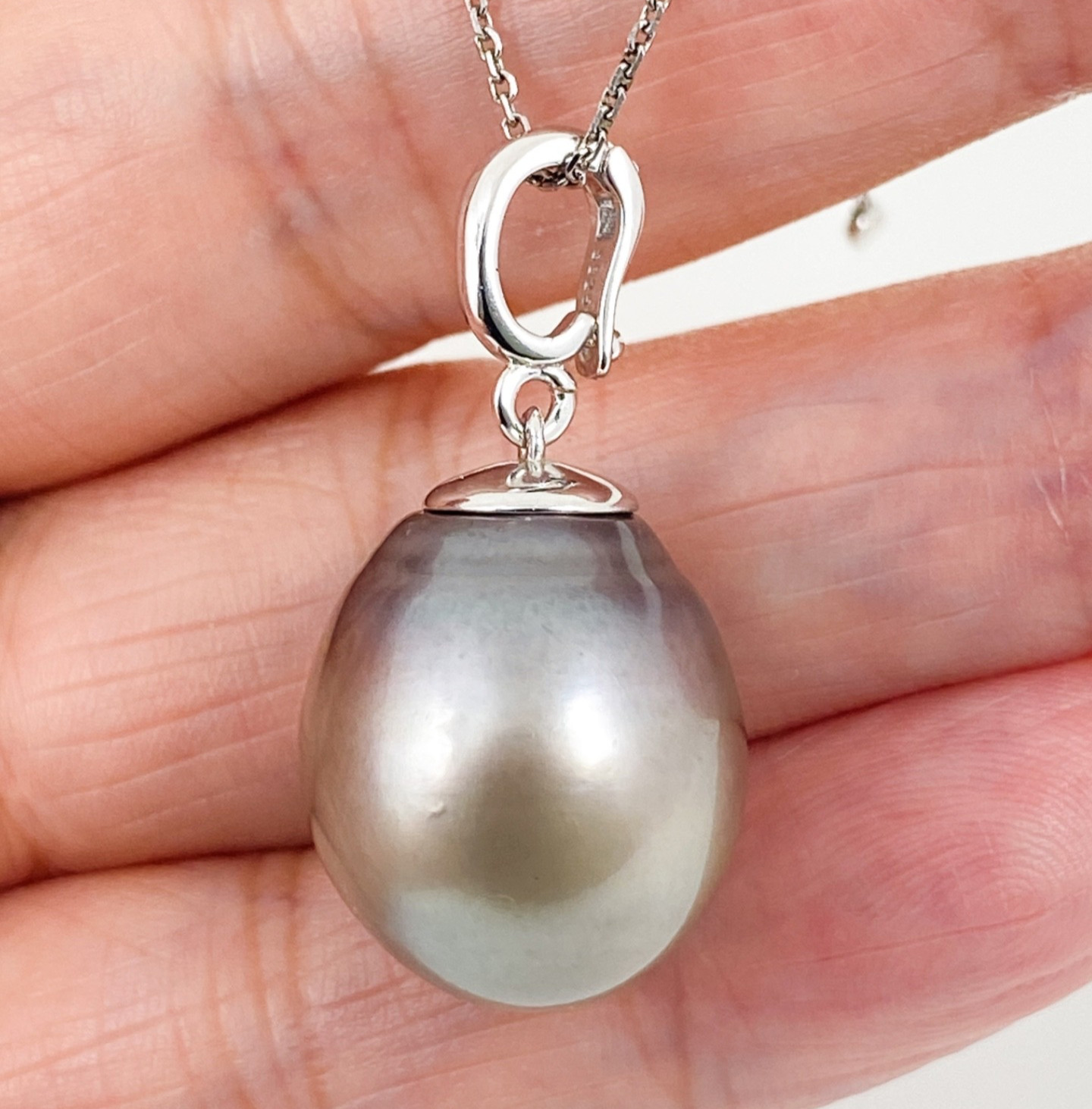Humongous 17.8 x 19.2 Genuine Tahitian Pearl pendant enhancer, 925 Silver #136SP