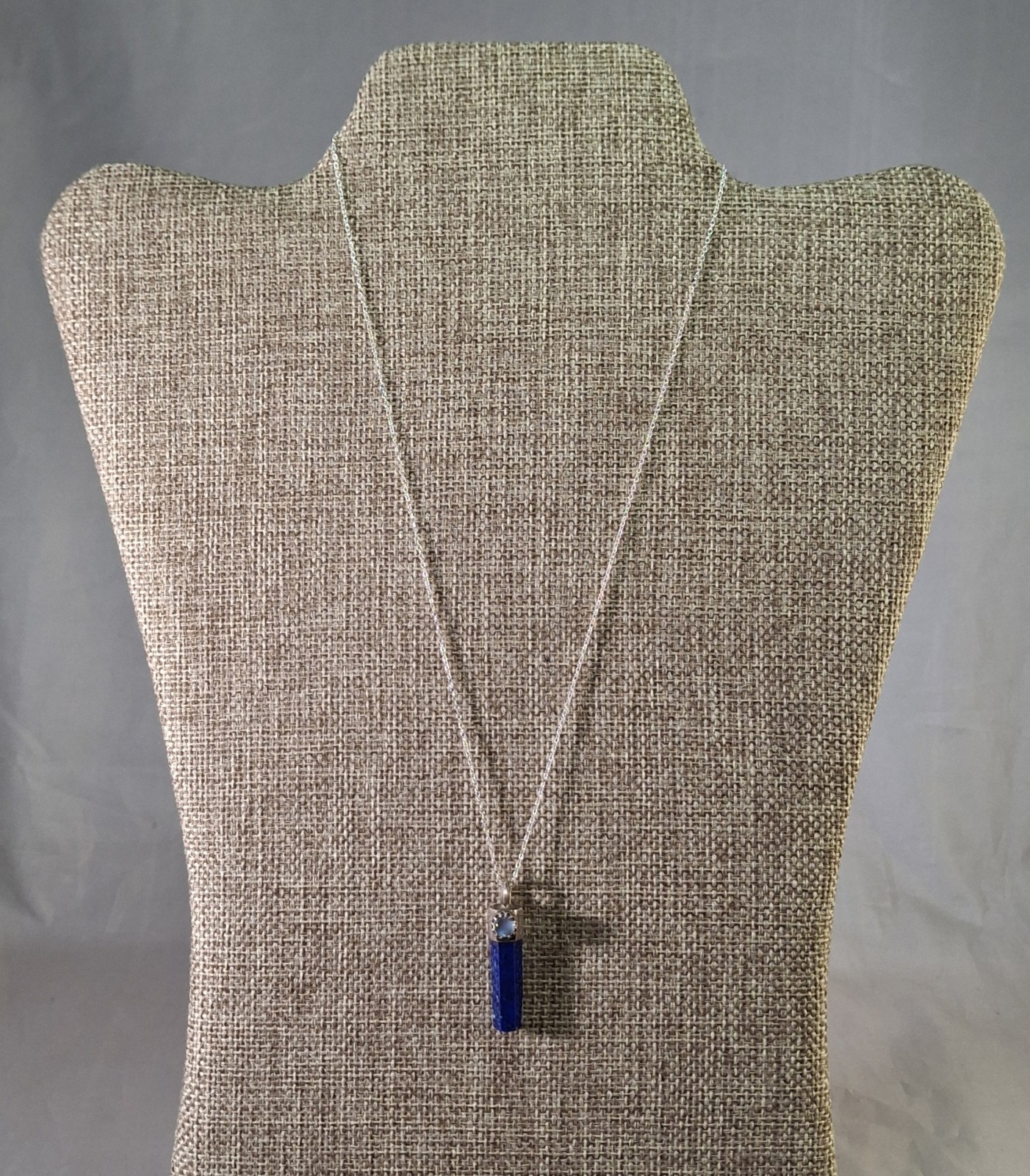 Vintage Sterling Silver Deep Blue Lapis Lazuli Point Moonstone Pendant Necklace
