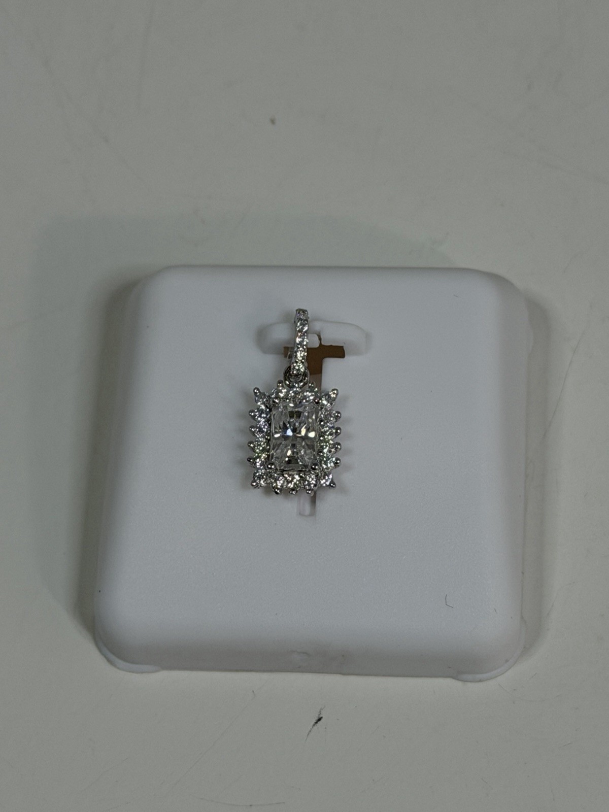 925 Silver Moissanite 1.00CTW Pendant NEW $250 MSRP