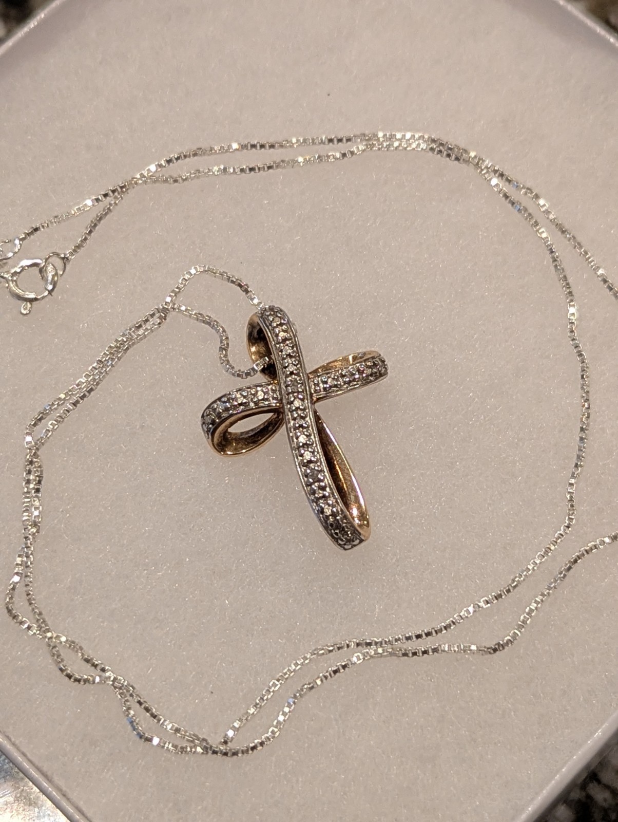 925 Ross Simons Gold Over Sterling Diamond Infinity Cross Pendant 18″ Box Chain
