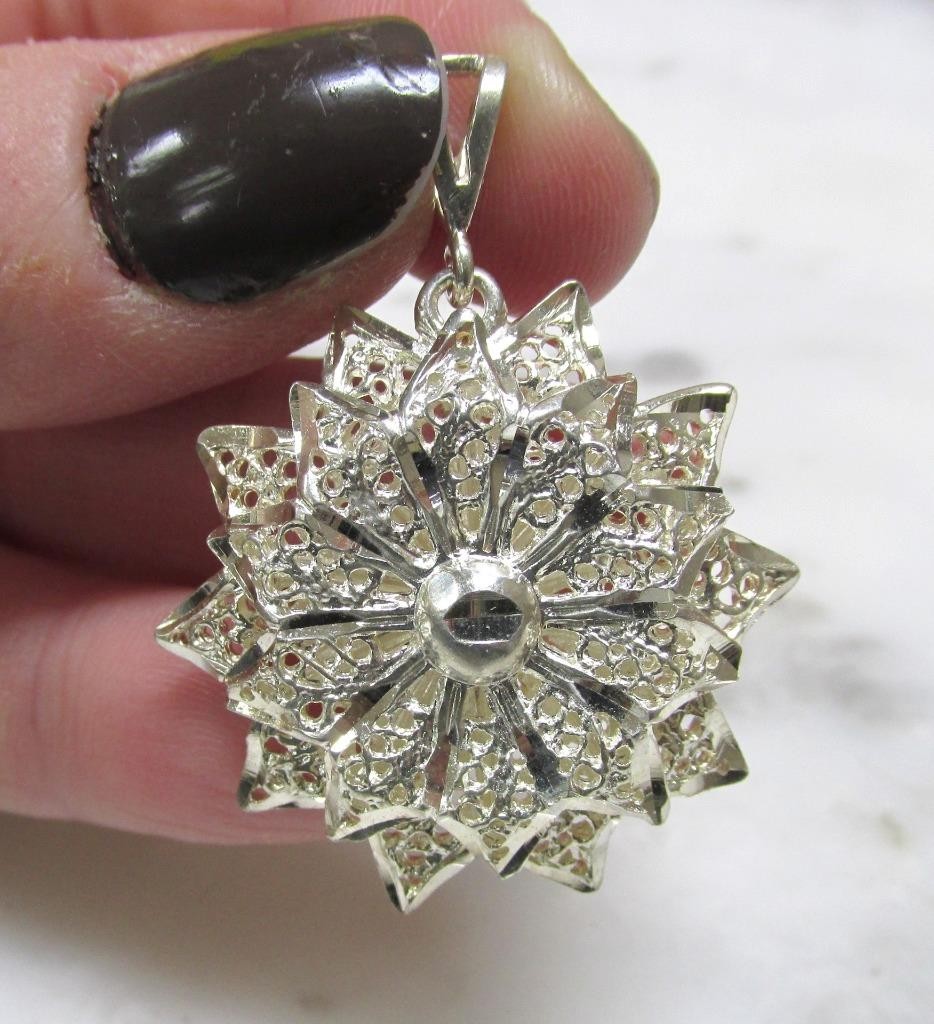 Beautiful Sterling Silver Filigree Pendant ~ 8.3grams ~ 7-G564
