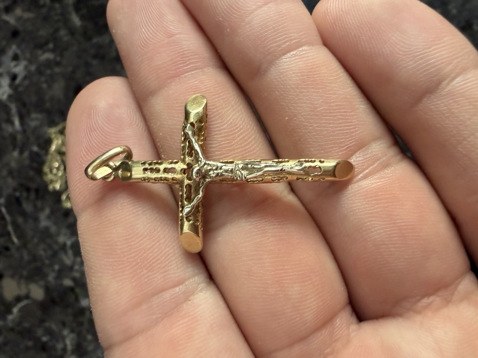 14k Gold Tube Chain Jesus Crucifix Cross Pendant 2 Inches 3 Grams
