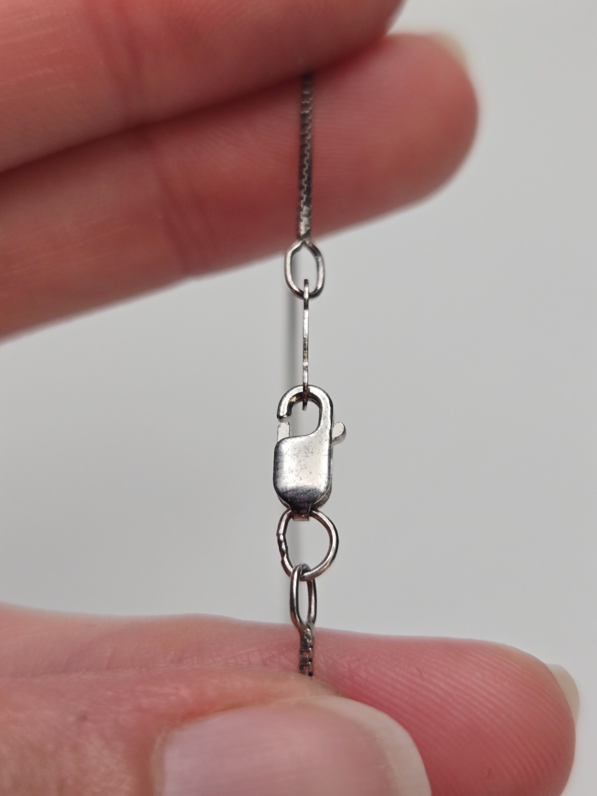 Signed NC in Shield 925. Silver Box Chain Necklace 18″ 1.3 Grams Lobster Clasp