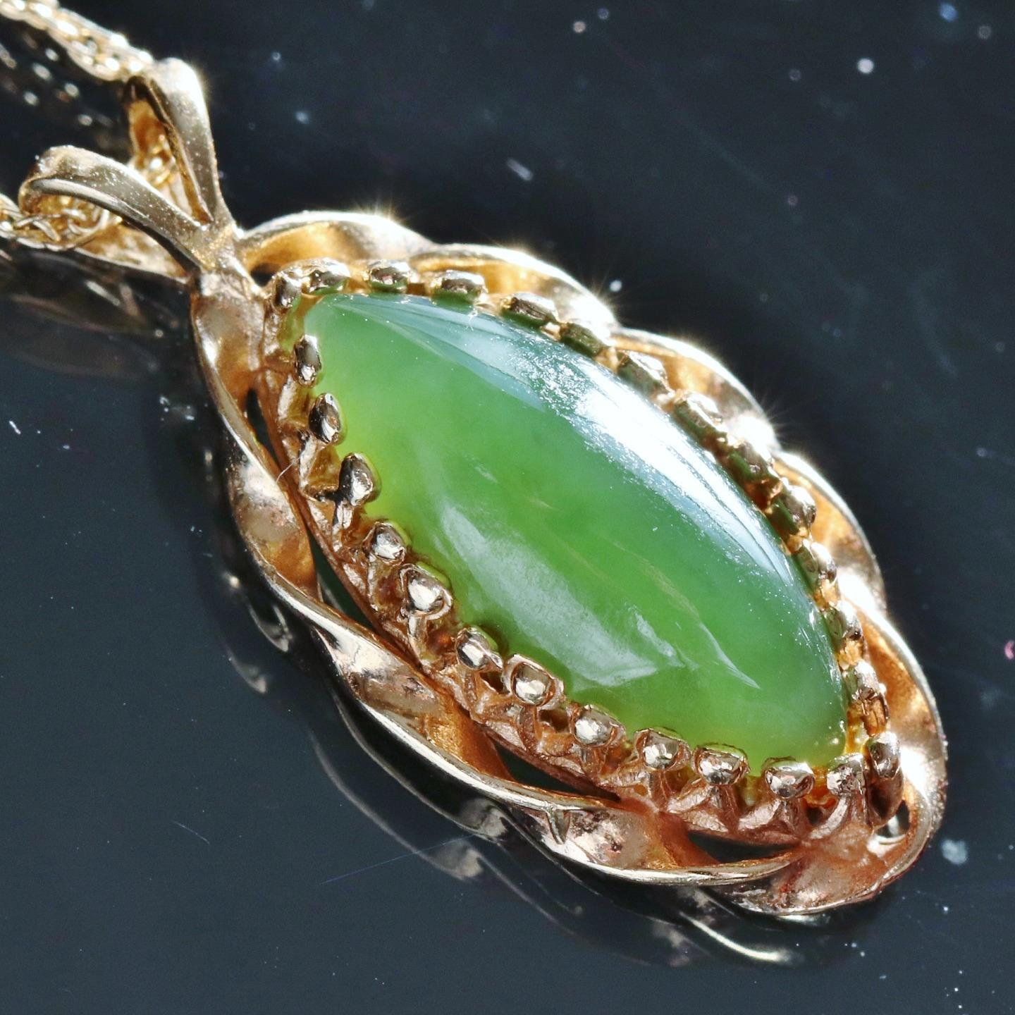 14k yellow gold pendant 2.90ct imperial green jade solitaire charm antique 2.3gr