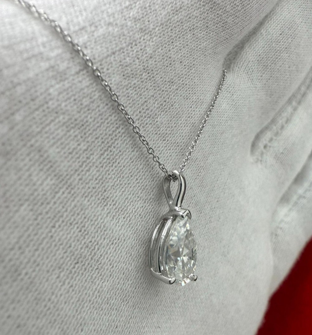 IGI Pear-Cut 7.00Ct EF/VS1 Lab Grown Diamond Necklace& Pendant 14k White Gold