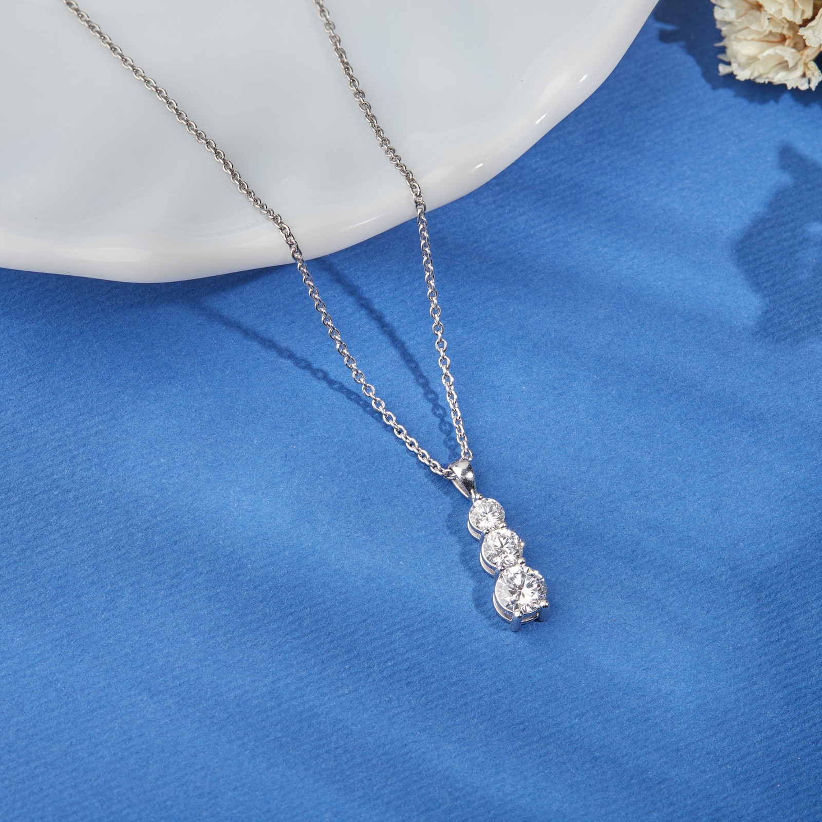 1 Ct Round Cut Lab Grown Diamond Three Stone Pendant Chain 925 Sterling Silver