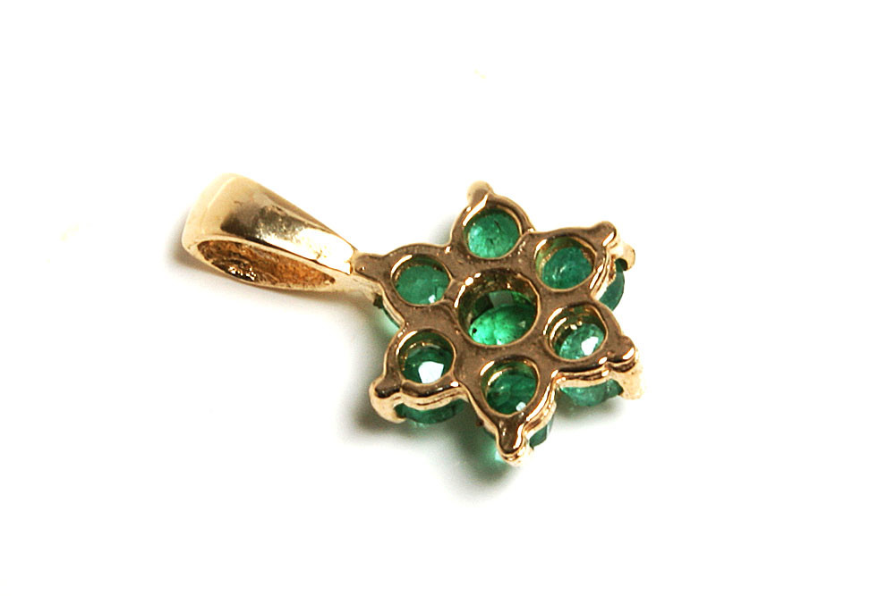 9ct Gold Emerald Cluster Pendant and Chain Gift Boxed Necklace Made in UK