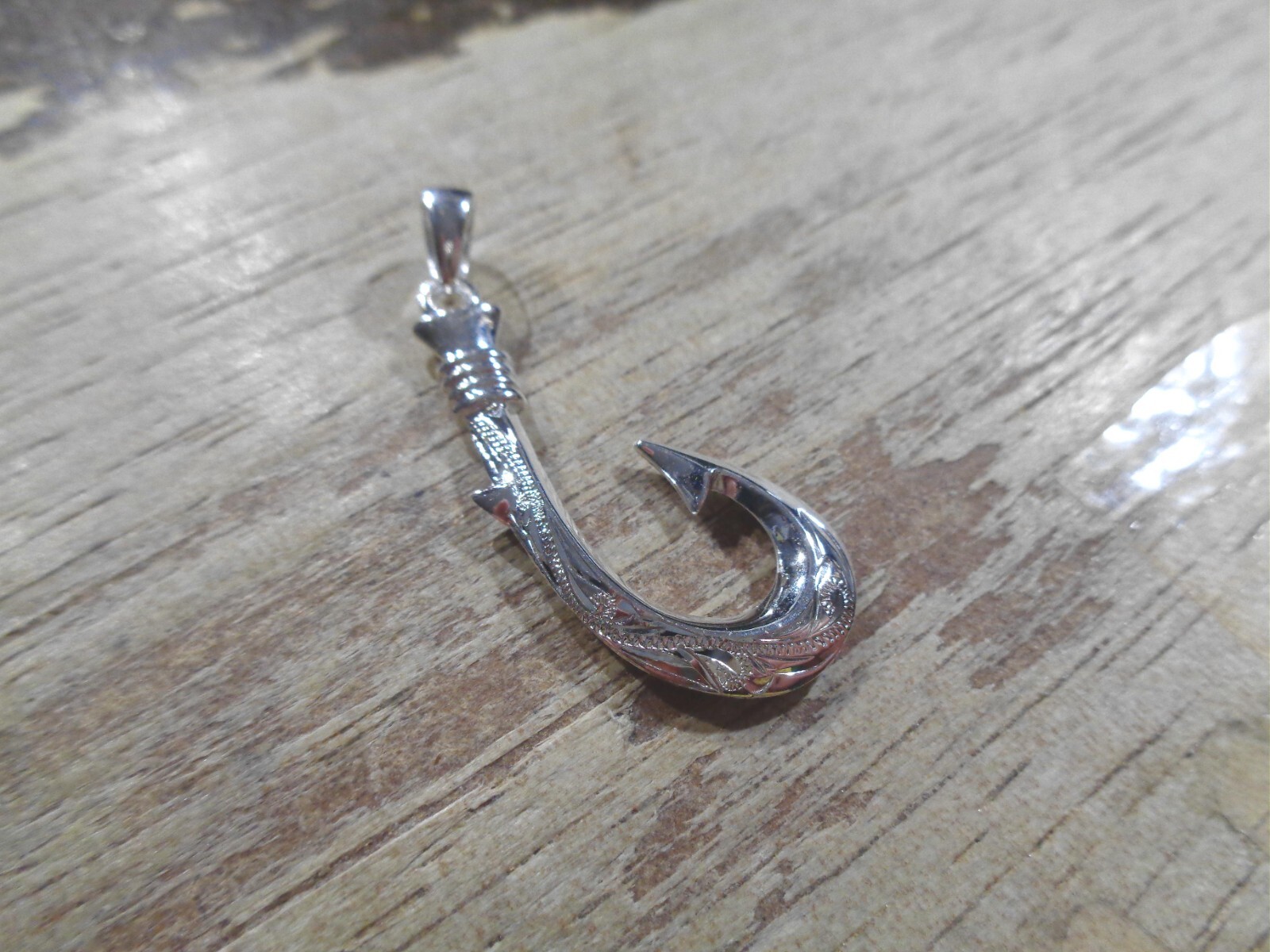 19MM SOLID 925 SILVER 2SIDED ENGRAVED HAWAIIAN SCROLL MAILE FISH HOOK PENDANT #2