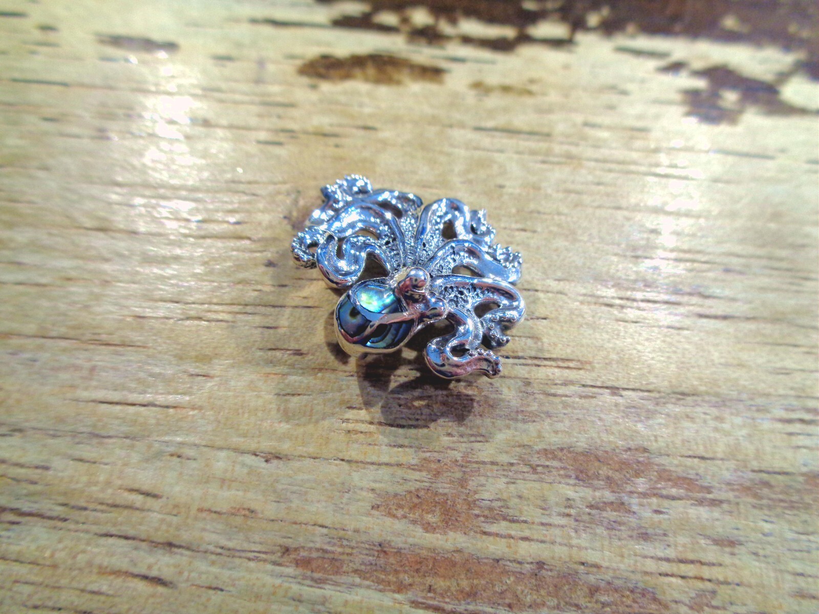 28MM OXIDIZED HEAVY 925 SILVER ABALONE HAWAIIAN HE’E TAKO OCTOPUS SLIDE PENDANT