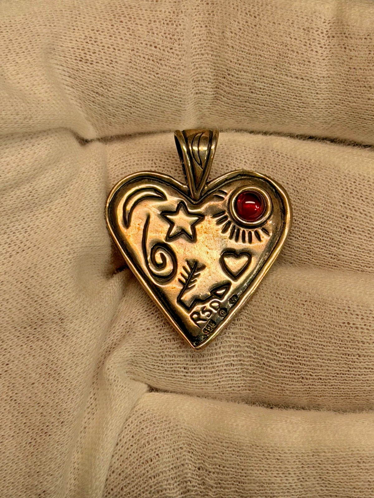 Robert Shields RSD Sterling Silver Garnet Reversible Celebration Heart Pendant