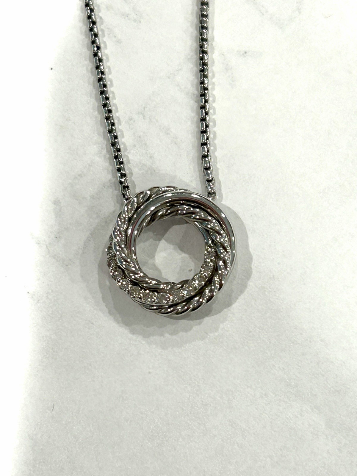 David Yurman PENDANT NECKLACE Sterling Silver w Diamonds, 14.5mm. 17 length