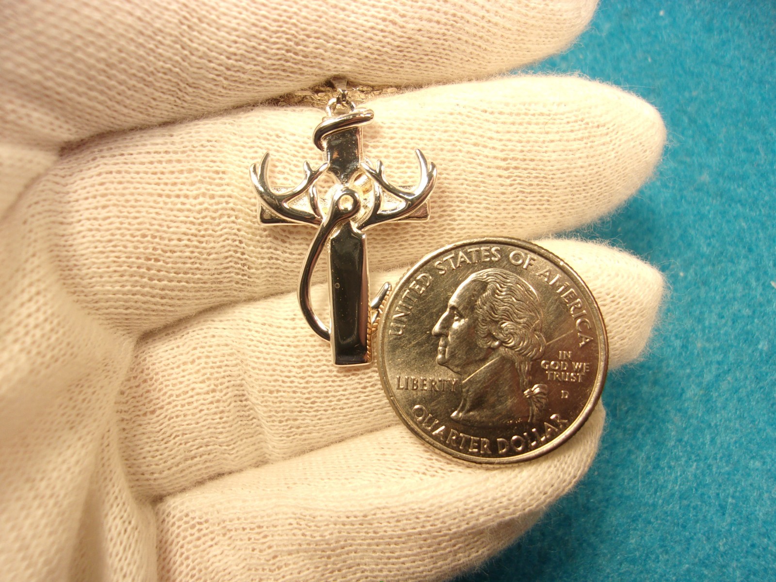 FASCINATING MEN’S or LADY’S STERLING SILVER CROSS & NECKLACE: HOOK + ELK? HORNS