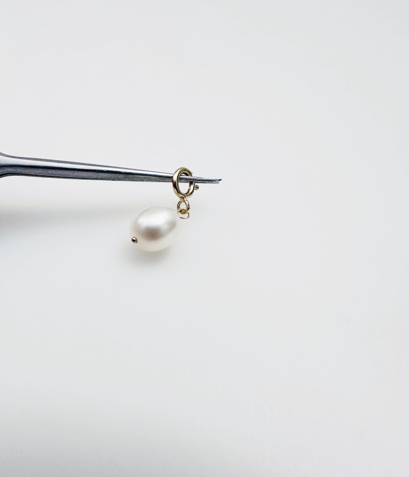 14K Solid Yellow Gold Dangle Baroque Pearl Small Charm Pendant w/Spring Clasp