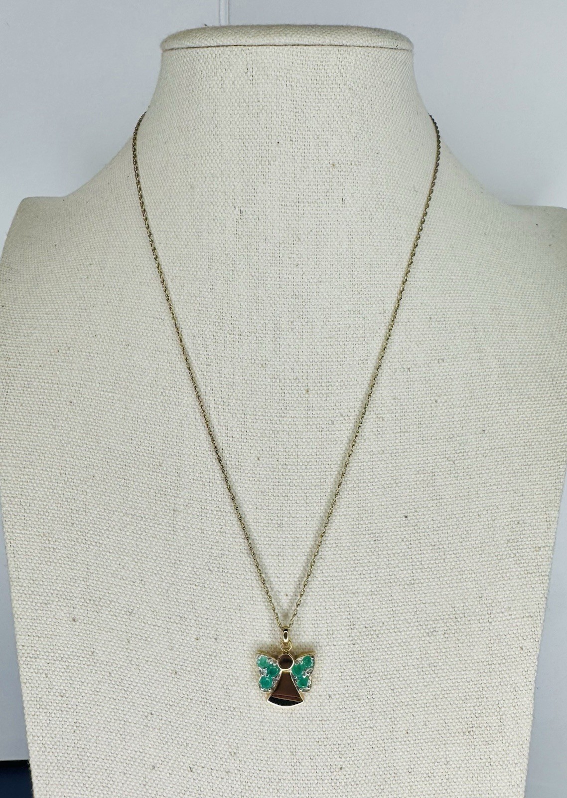925 Sterling silver Green Stone Guardian Angel Pendant Necklace 18”