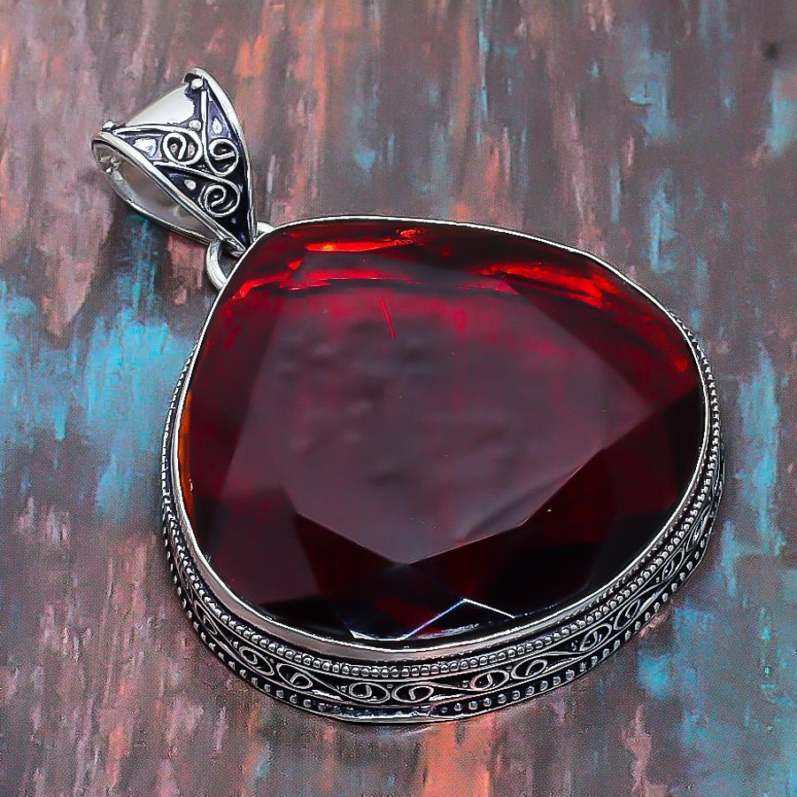 Vintage Mozambique Garnet Gemstone Handmade Gift Jewelry Pendant 2.48″ u454