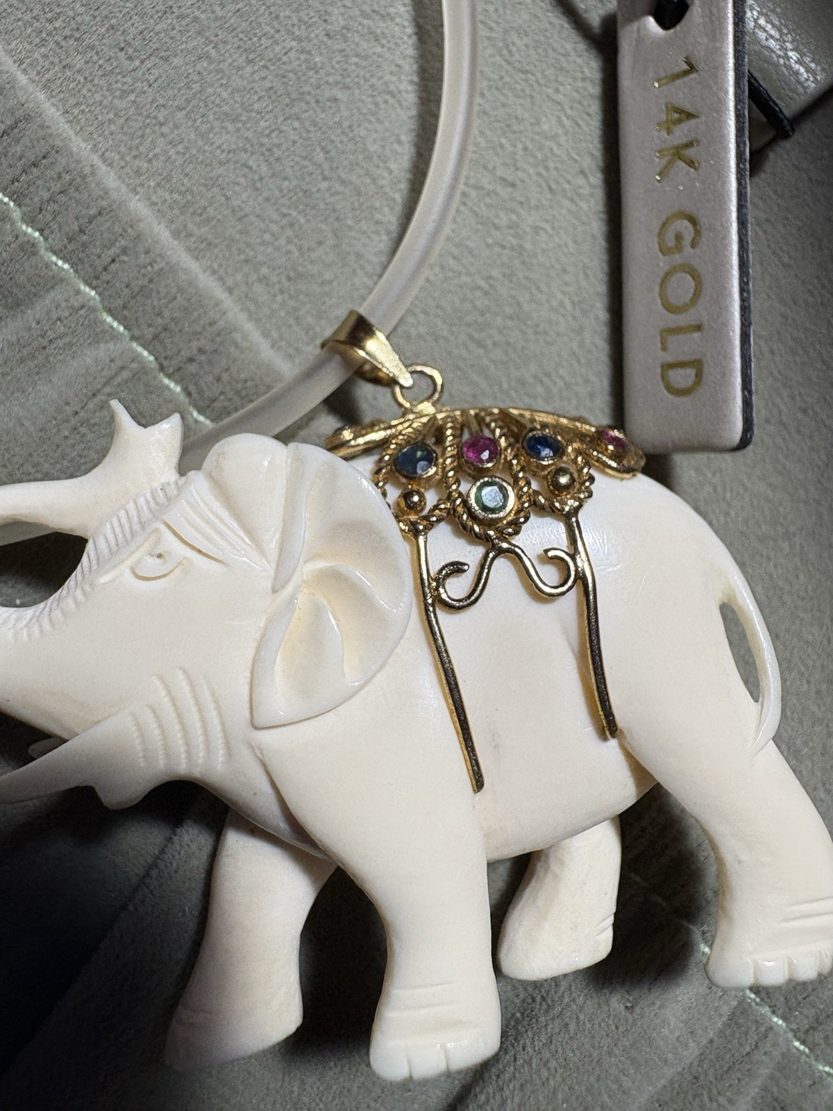 14k Yellow Gold Carved Elephant Multicolor Stone Large Festival 22.7G Cord Lot