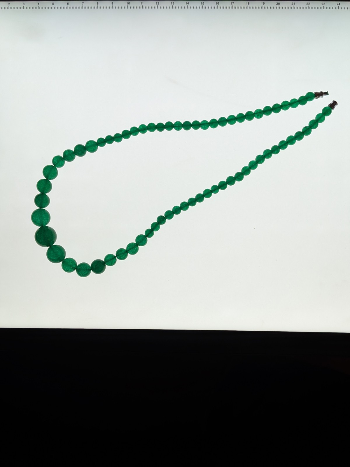 Jade 6- 14 Mm Necklace – 17.5 Inches – Silver Closure