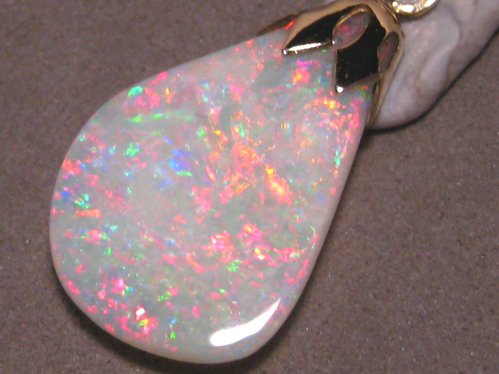 3.5 ct. Shell Opal Pendant – Solid Australian Gem Opal – 14k Yellow Gold