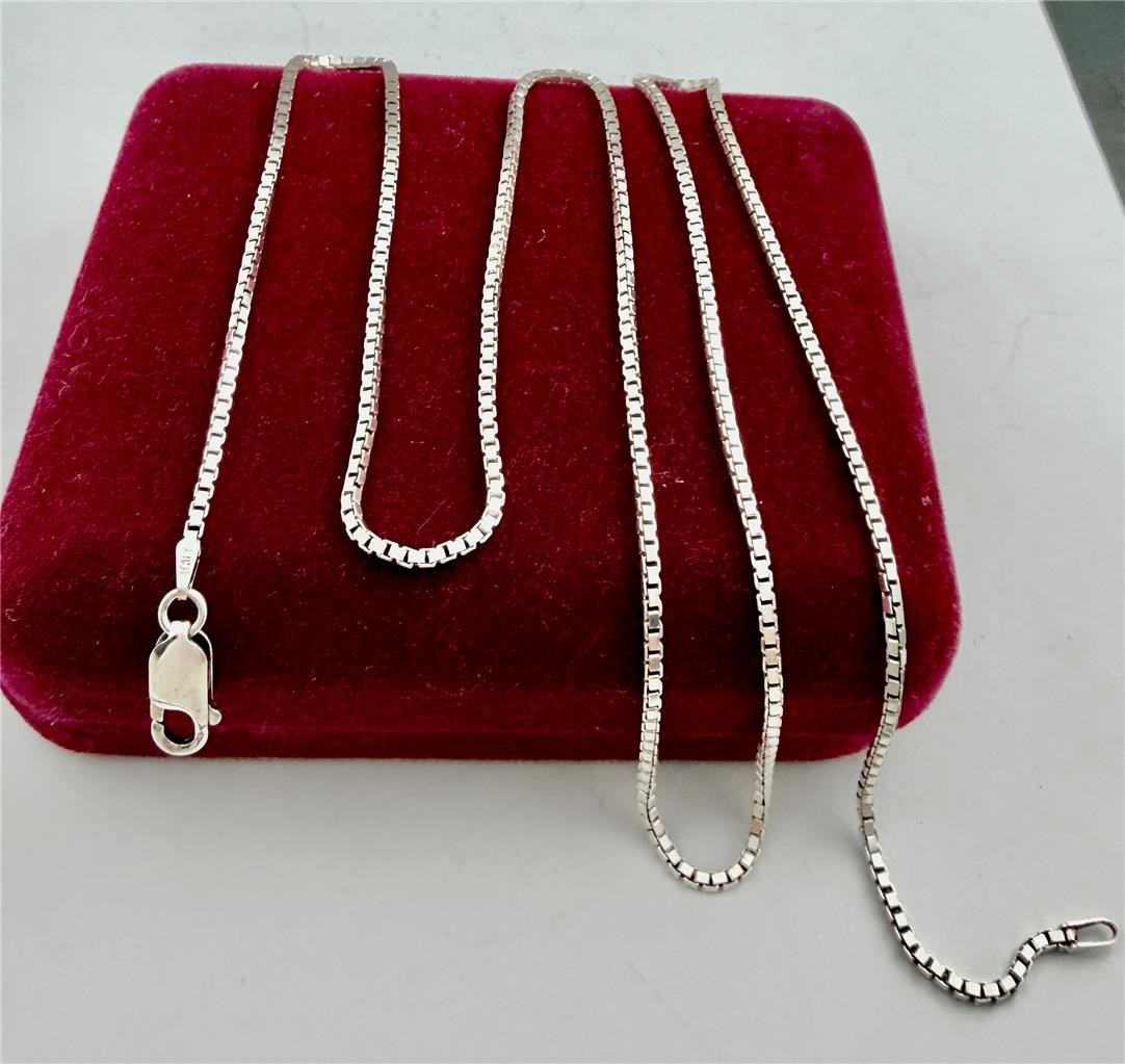 925 Sterling Silver Milor Italy 2MM Box Chain Necklace with Lobster Clasp 26″ L