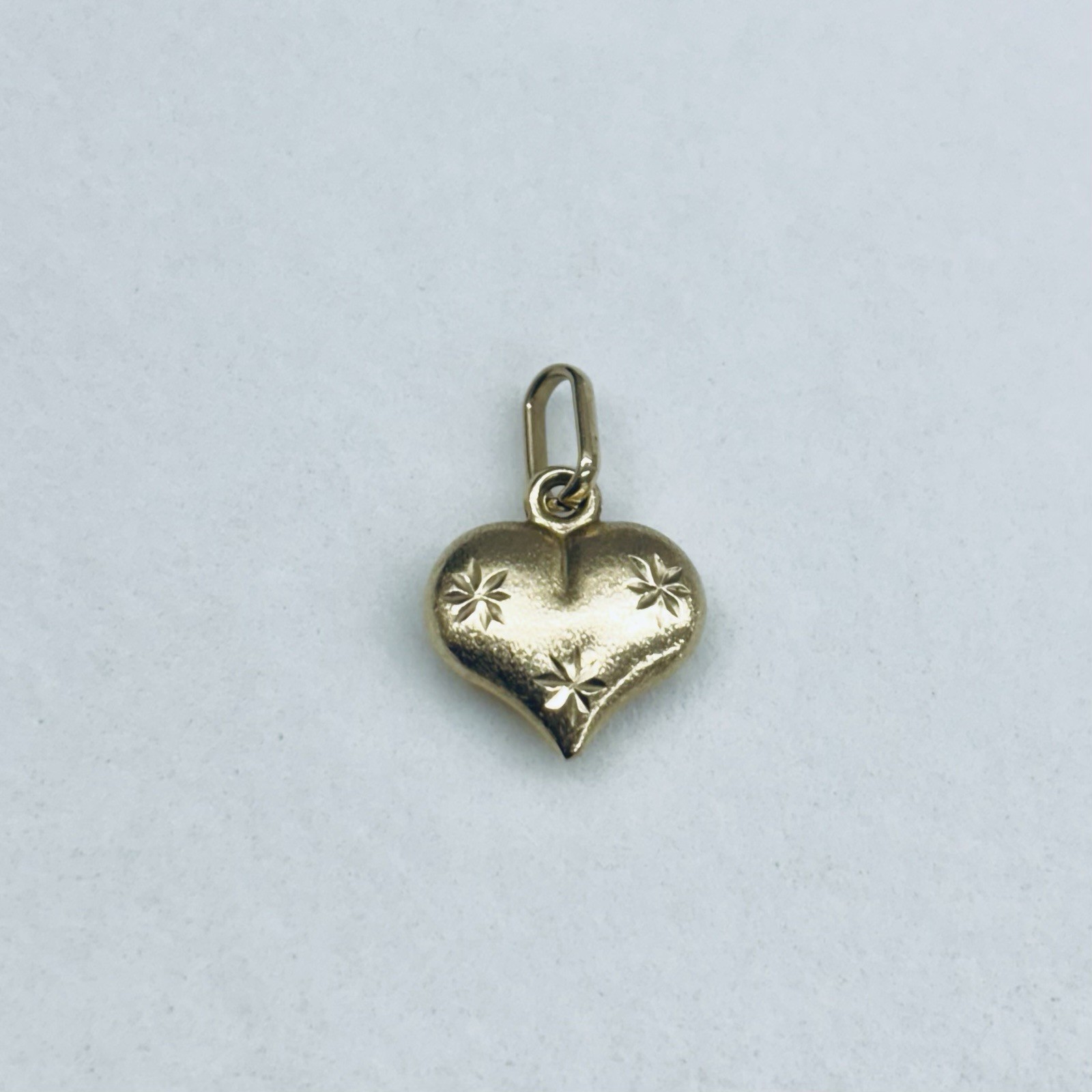 14k Yellow Gold Heart Diamond Cut Flowers Stars Pendant Charm