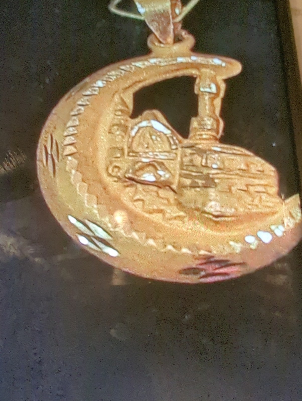 21 Carat Solid Gold Pendant Makkah & Madina 2 In One From Makkah.