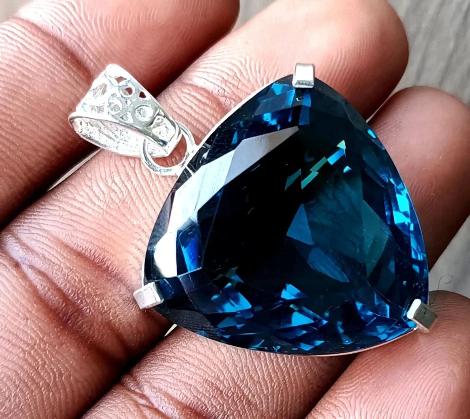 London Blue Topaz 925 Sterling Silver Pendant Certified Gemstone 94.58 Ct+