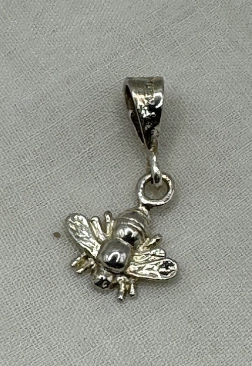 Gorgeous Sterling Silver Small Bumblebee Pendant For Adult & Child Marked