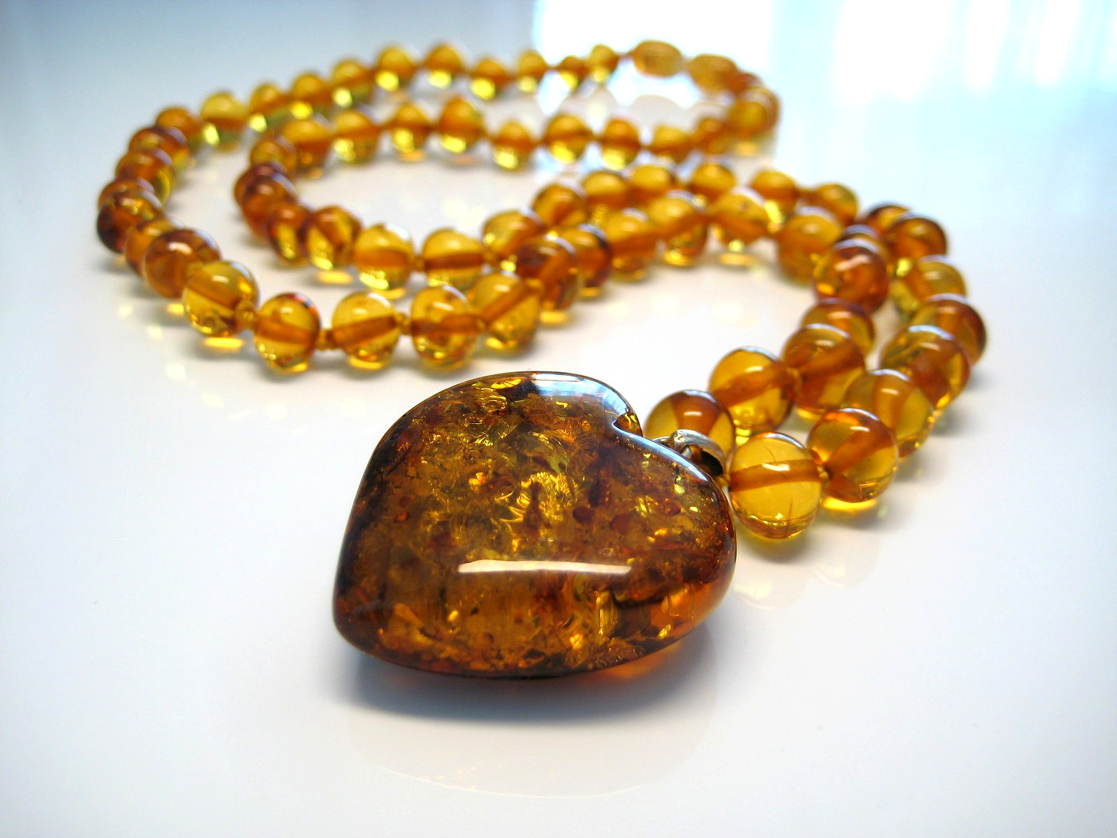 Genuine Cognac Amber Baltic Amber Necklace/Pendant Massive Heart 21 in 16 g. !!!