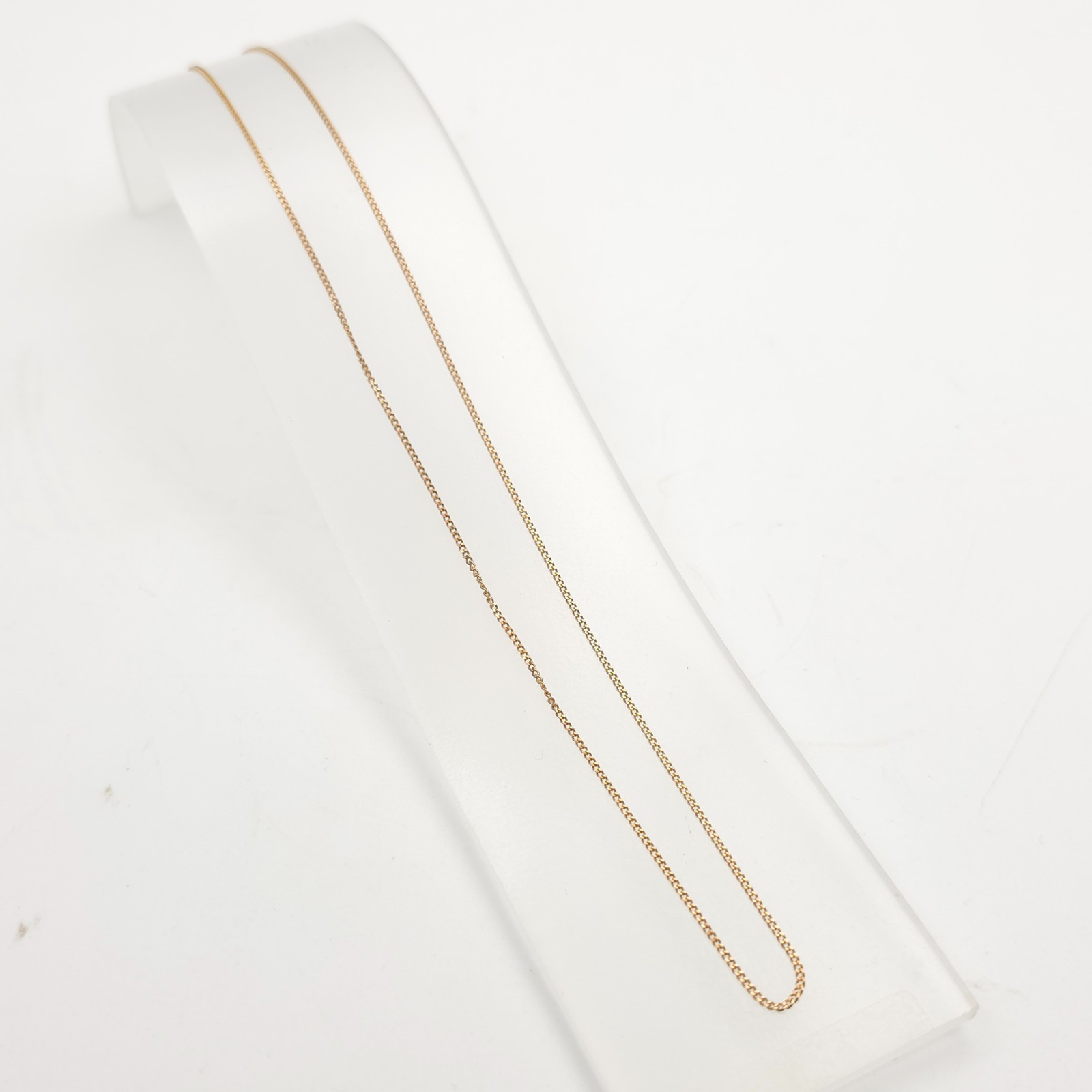 9ct Yellow Gold Vintage Lightweight Curb Chain necklace – 16 Inch / 40cm